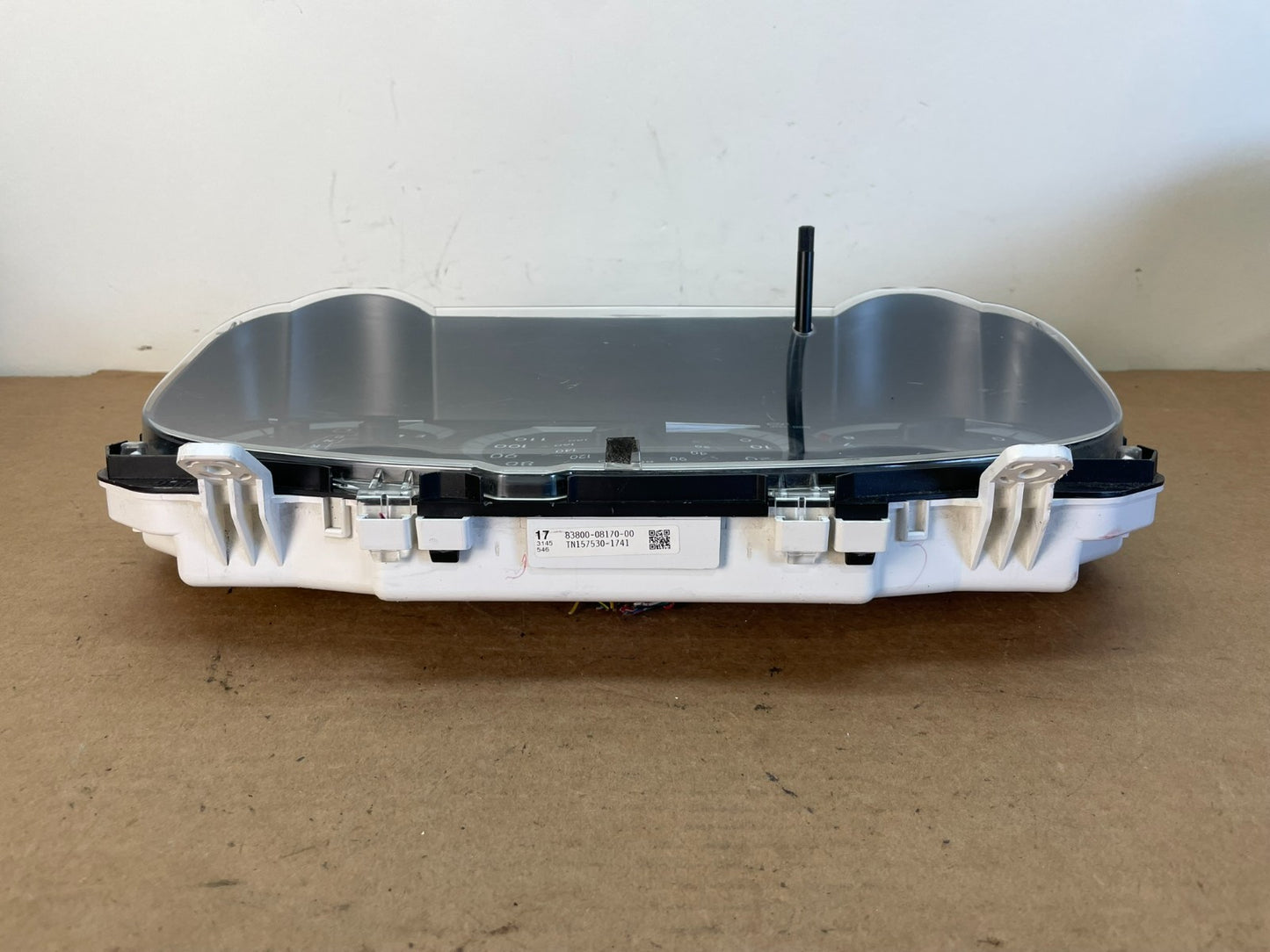 2004 to 2005 Toyota Sienna Speedometer Cluster Gauge AG0755 DG3