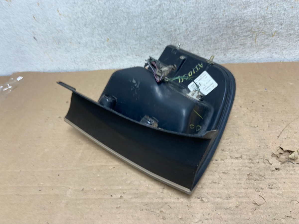 2007 to 2010 Ford Edge Tail light Right Passenger Rh Side AI1059 LK4