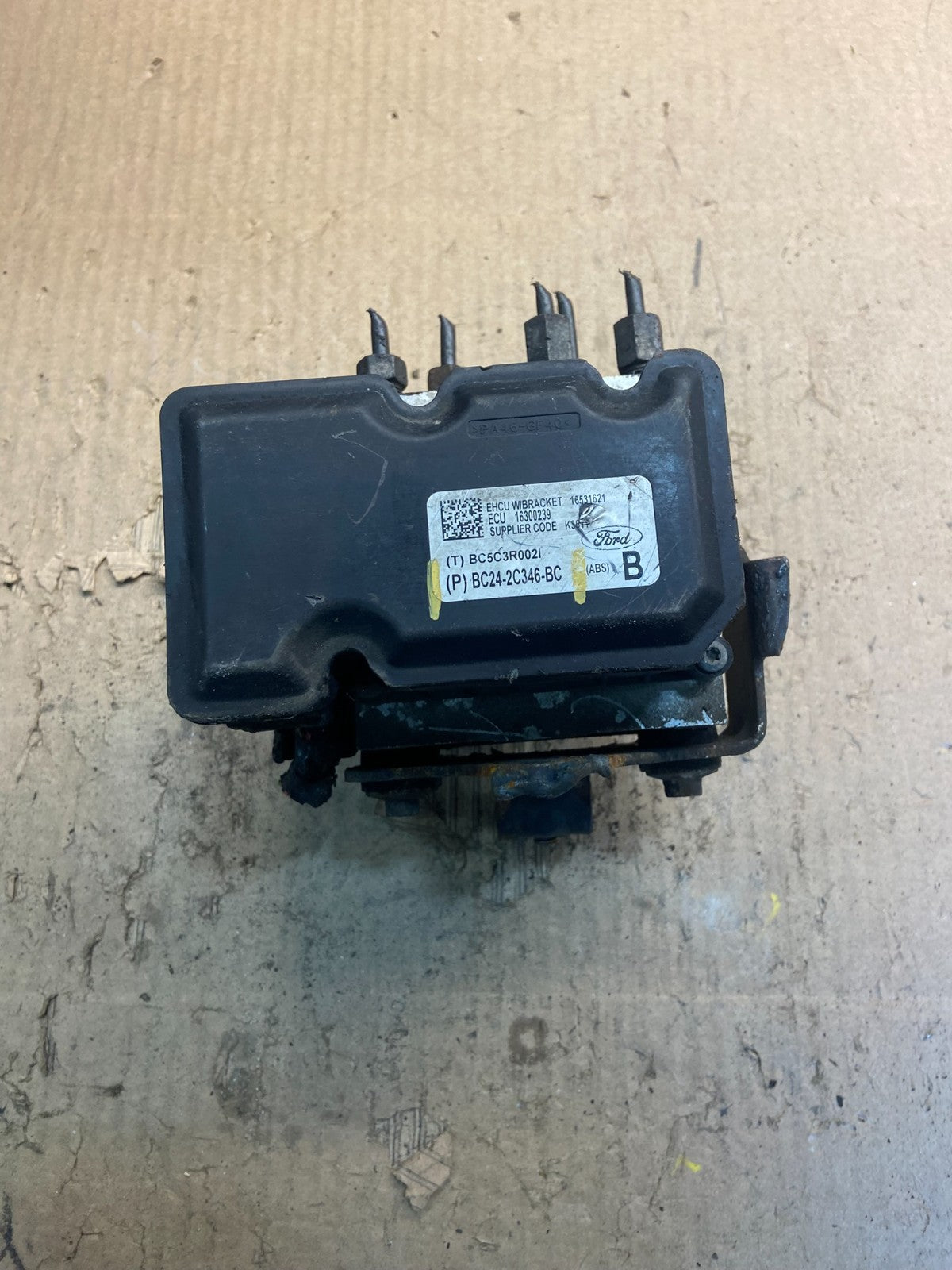 2014 2015 FORD E350 Van  ABS Anti Lock Brake Pump Module Z8981 DG5