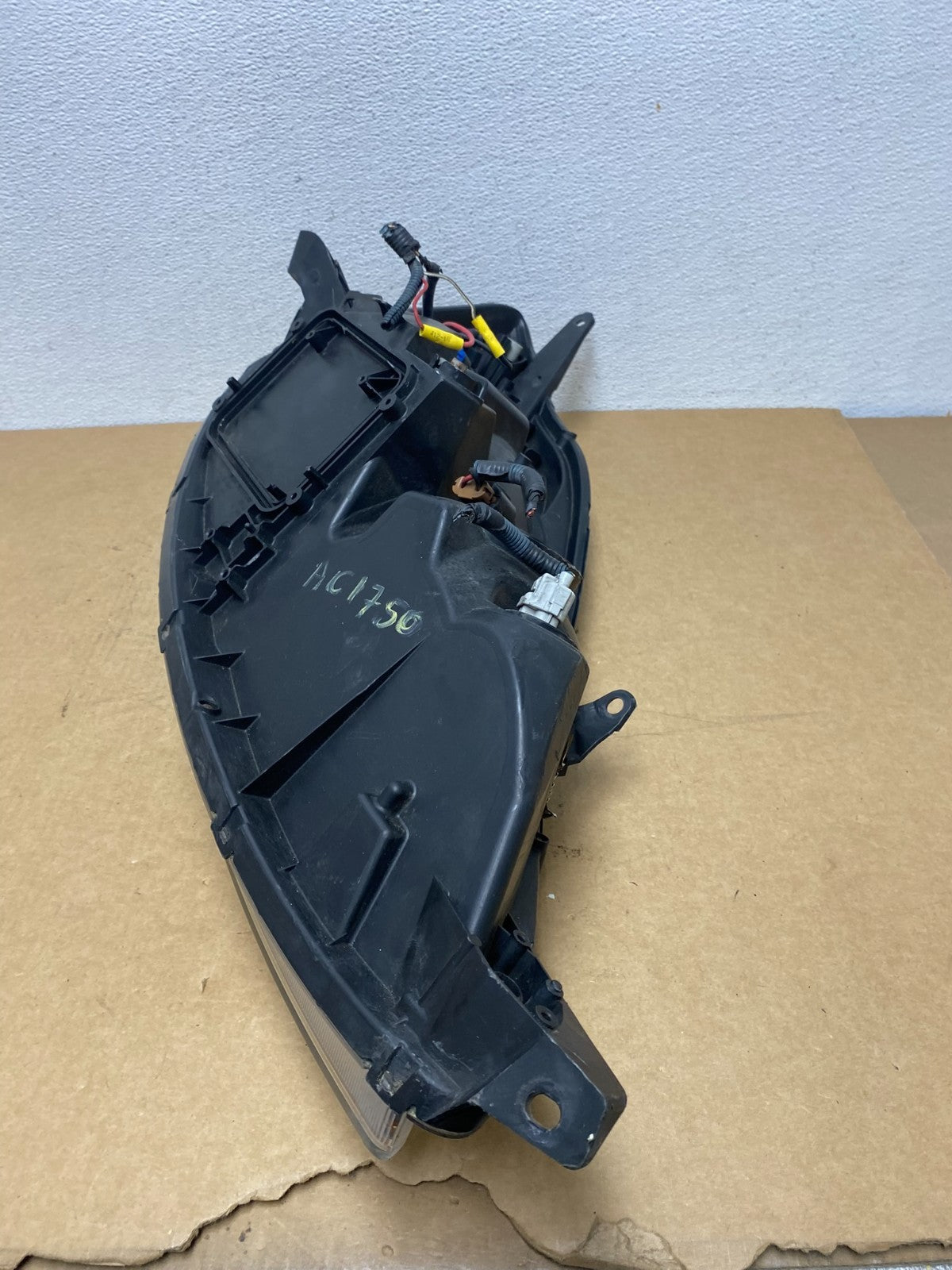 2006 to 2010 Toyota Sienna Left Driver Lh Side Headlight Halogen AC1750 DW7