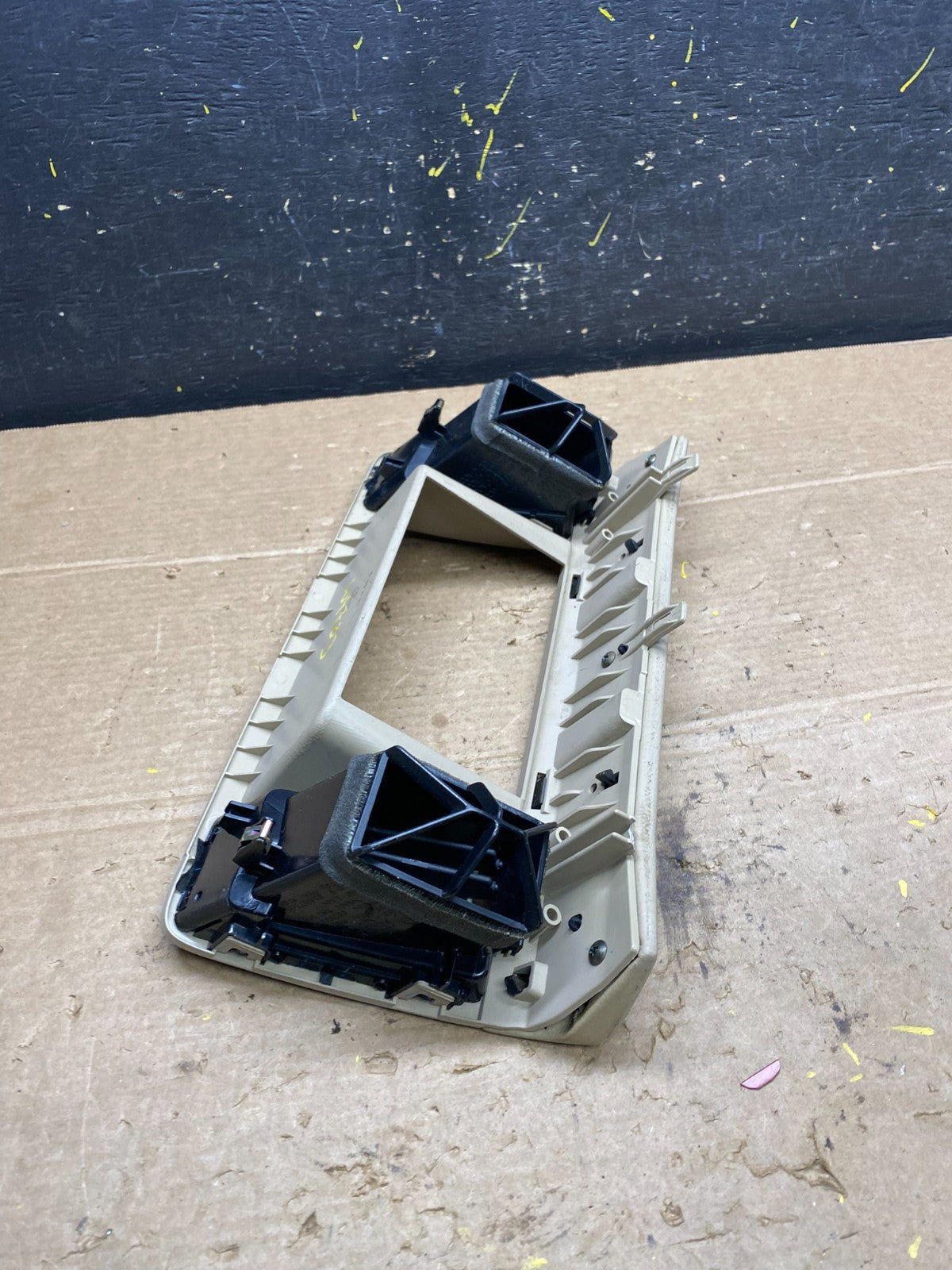 2003-2007 Nissan Murano Radio Center Console Display Bezel Air Vent OEM w9703 DG4