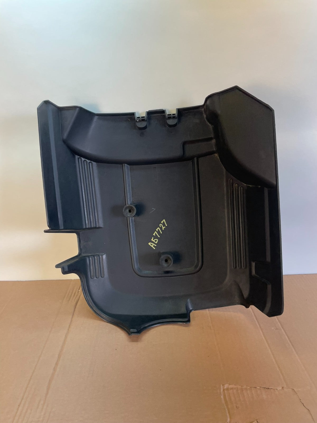 2007 to 2014 Chevrolet Silverado Vortec Engine Cover Shield AG7727 DG3