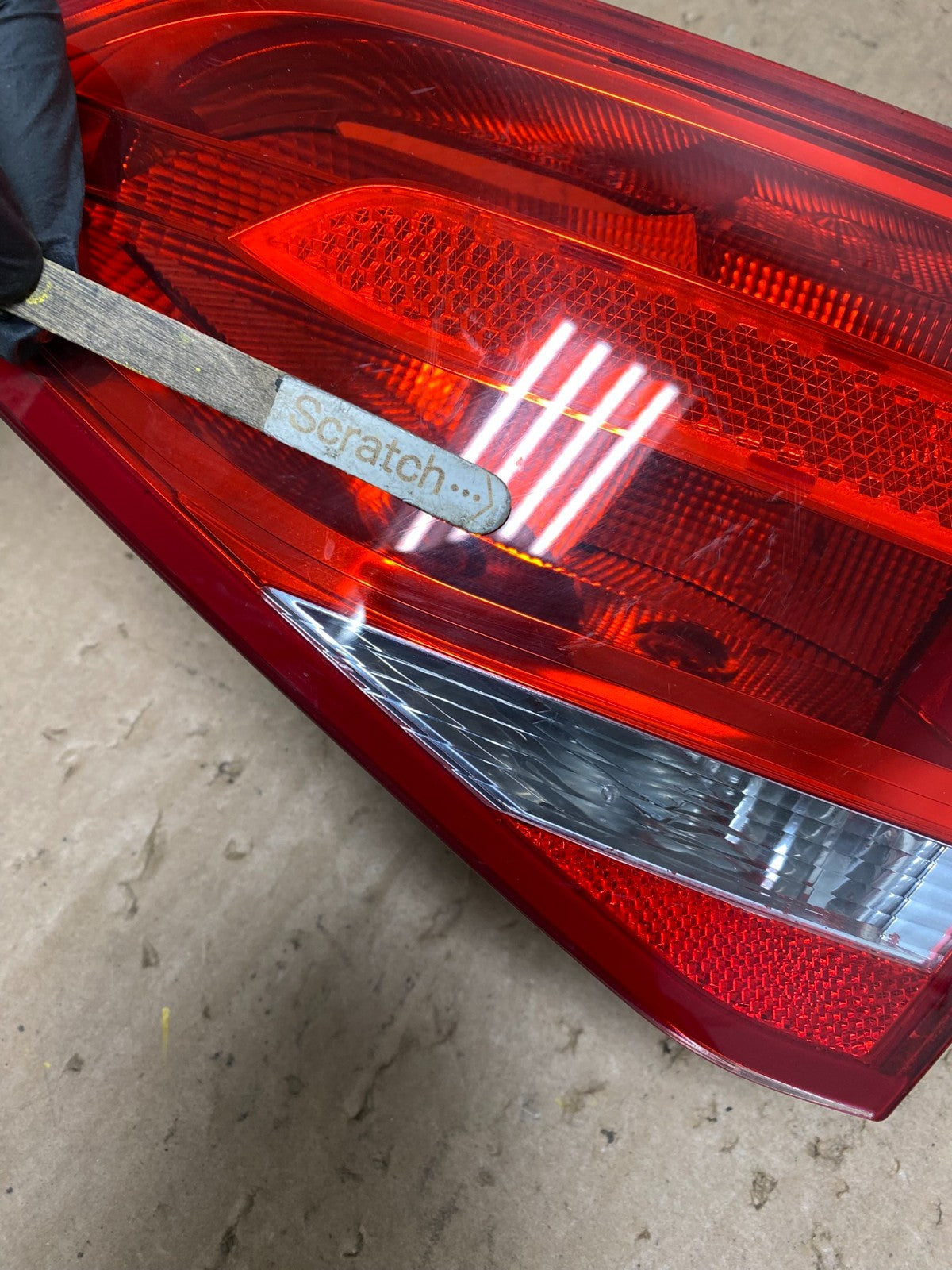 2009 2010 2011 2012 Audi A4 Sedan Right Passenger Inner Tail Light U9609 DW4