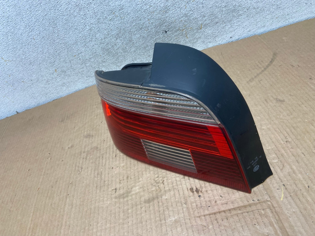 2001- 2003 BMW 5 Series E39 530i Left Driver LH Tail Light AI7050 LK1