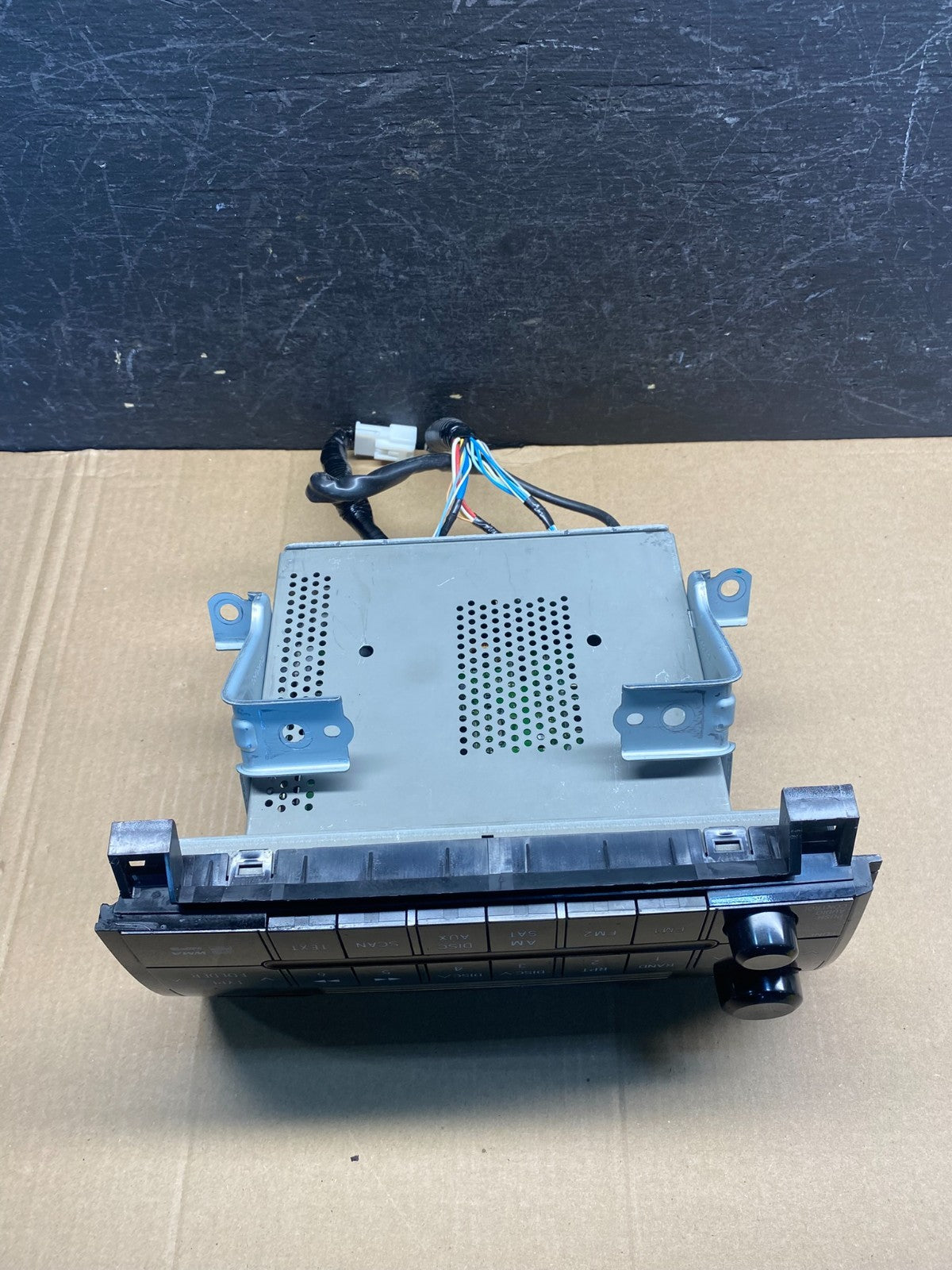 2007 to 2013 Toyota Tundra AM/FM Radio CD Player AE7503 DW4