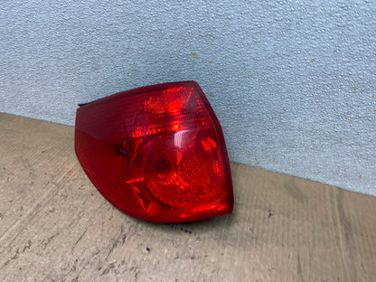 2006 to 2010 Toyota Sienna Left Driver LH Side Tail Light AA8292 LK1