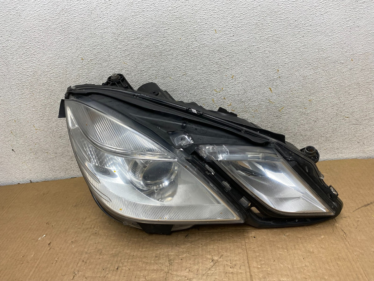 2010-2013 Mercedes E Class E350 E550 Right Passenger Halogen Headlight AI8205 DW0