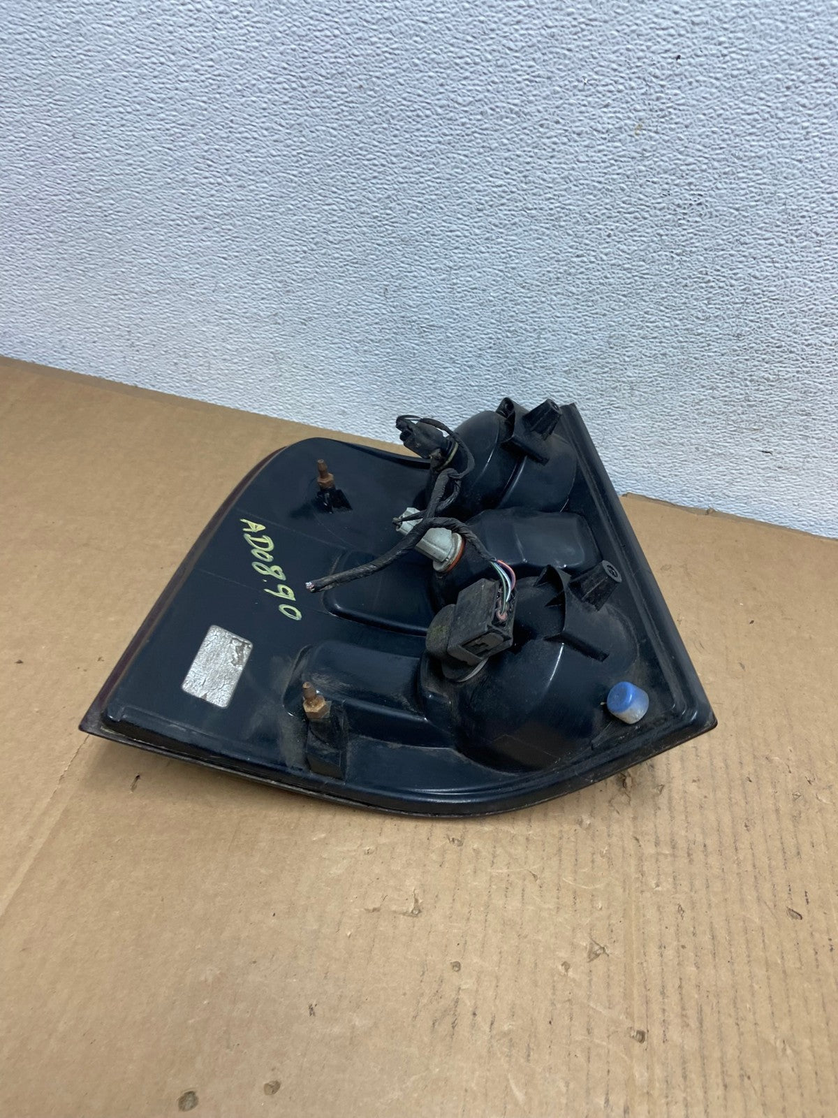 2006 to 2010 Ford Explorer Right Passenger Side Tail light AD0890 LK6