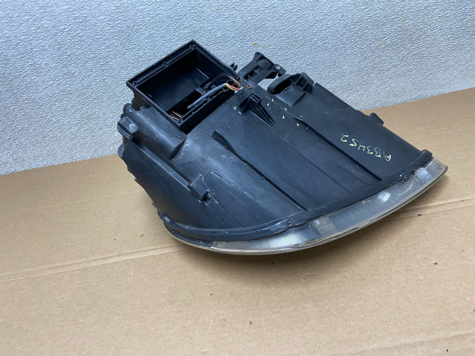 2004 - 2006 Porsche Cayenne Left Driver LH Side Xenon HID Headlight AB3452 DG8