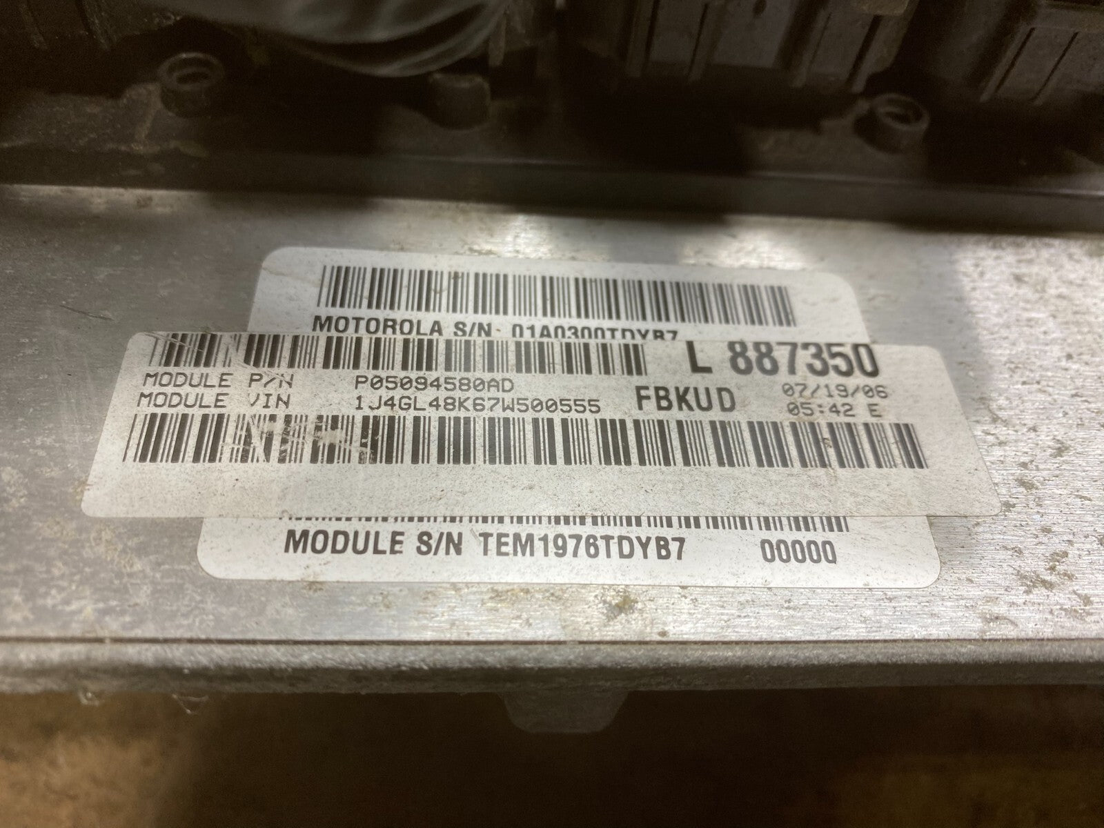2007 Jeep Liberty Dodge Nitro 3.7L Engine Control p05094580ad j5453 DG2