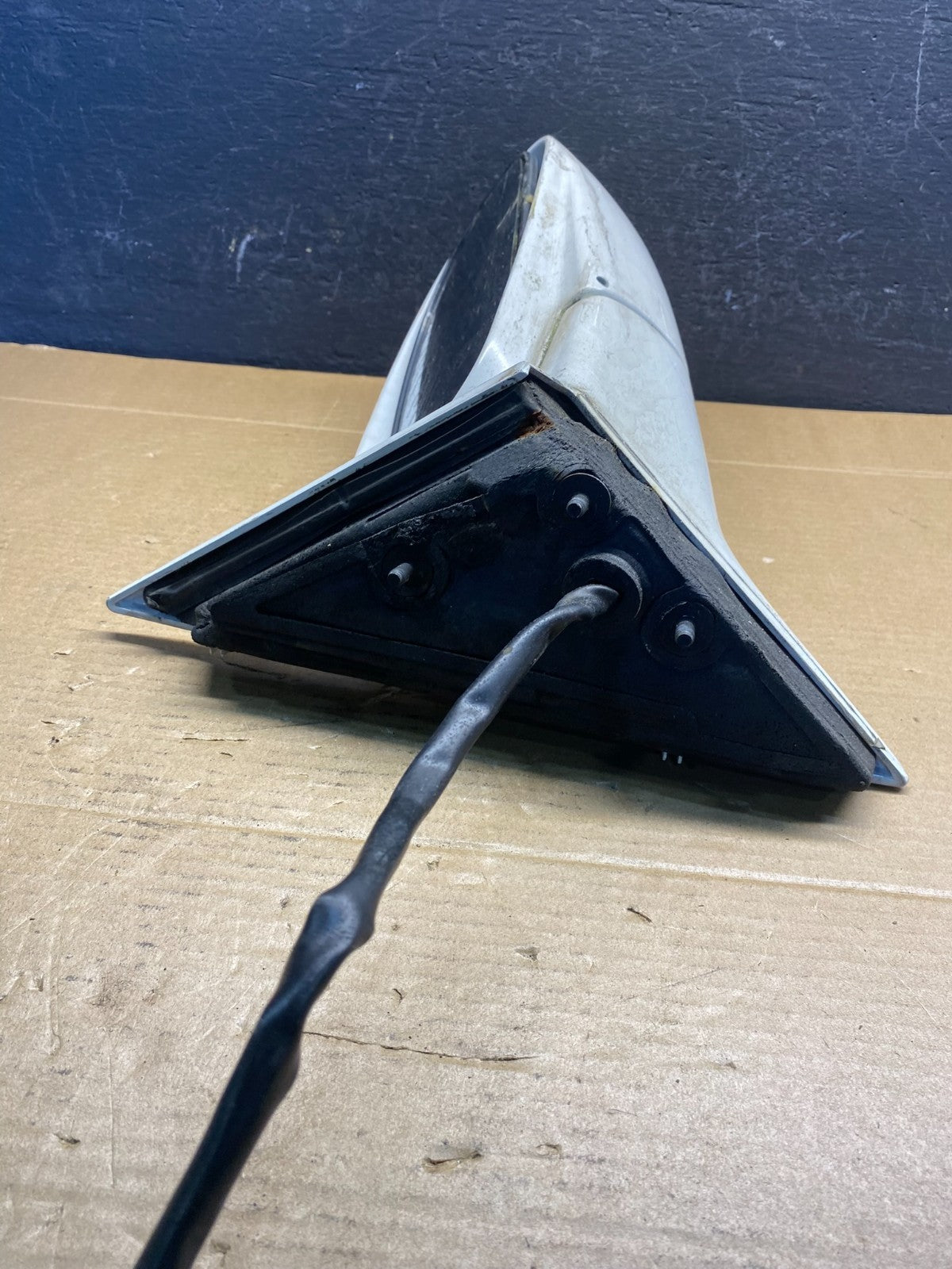 2000 - 2005 Buick LeSabre Right Passenger RH Side Door View Mirror AD6647 DW4