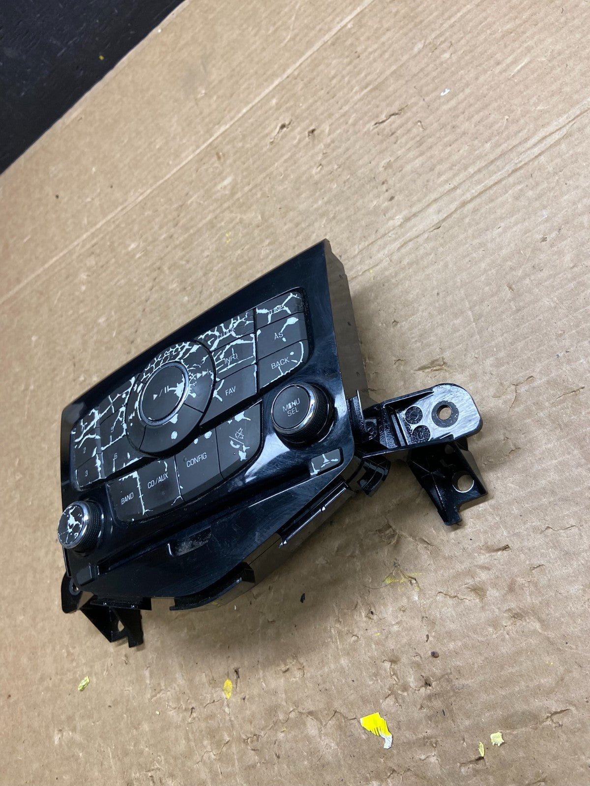 2012 to 2014 Chevrolet Cruze Radio CD Player Contol Panel 95166368 OEM W1607 DG2