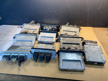 Mix of 10 Ford ECM Engine Computer Module AC68880