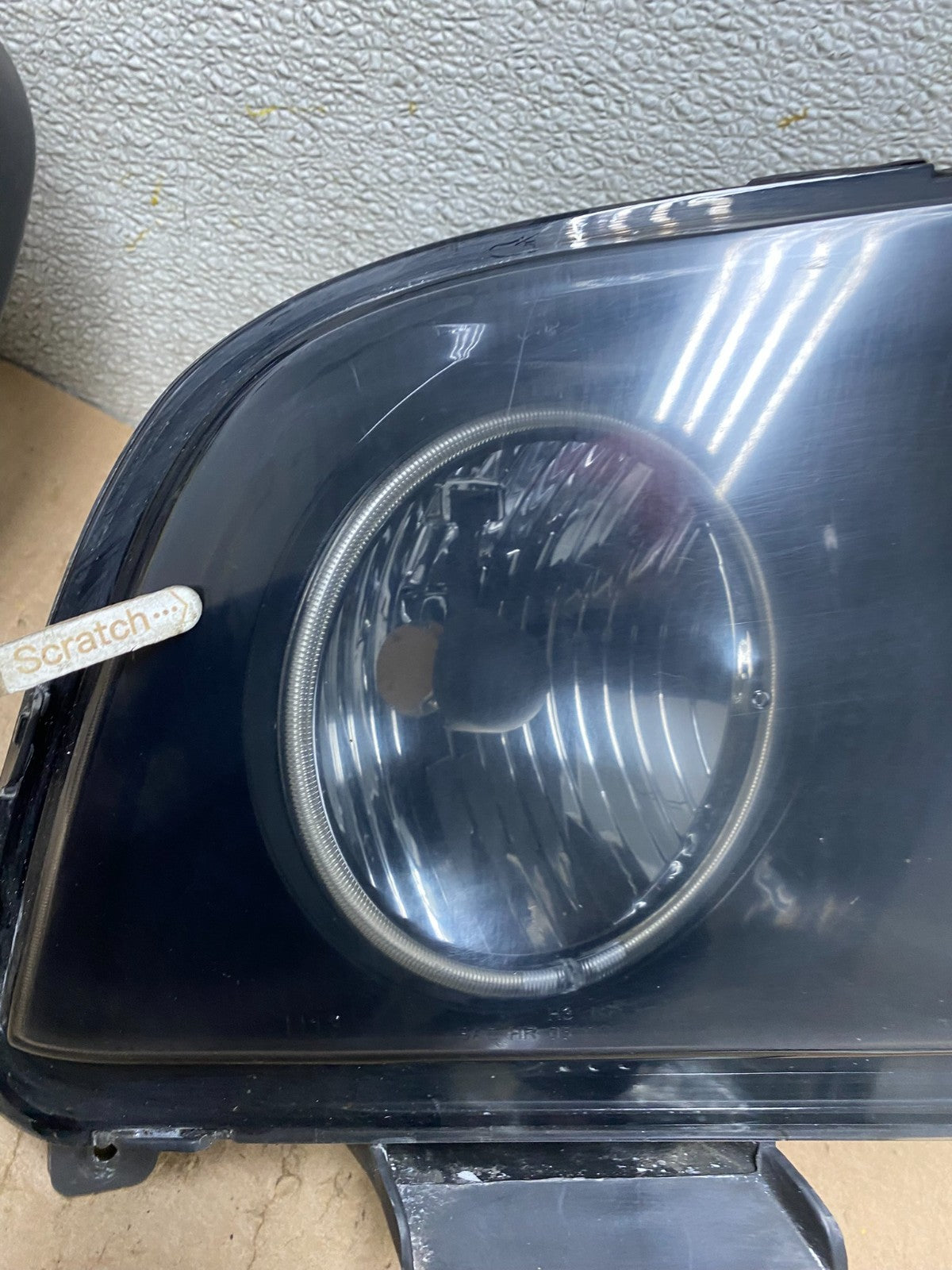 2005 to 2009 Ford Mustang Left+Right Set Side Black Halogen Headlight W2958 DW6