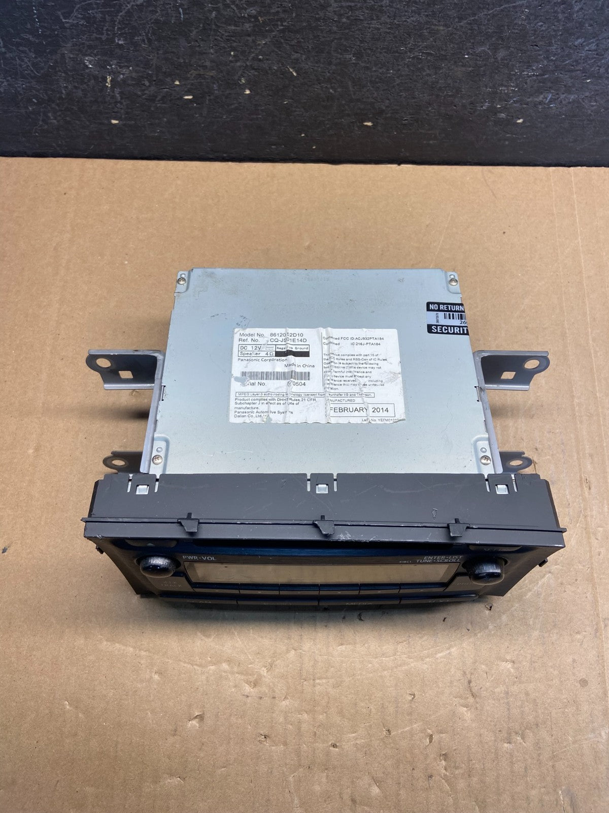 2012 to 2013 Toyota Prius Radio Single CD Player Receiver AG1609 DW3