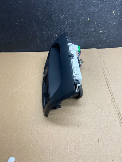 2004 to 2008 Acura TL Front Dash Dashboard AC Center Clock Air Vent AE4362 DG2
