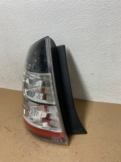 2004 2005 Toyota Prius Tail Light Left Driver Lh Side AD7739 LK1