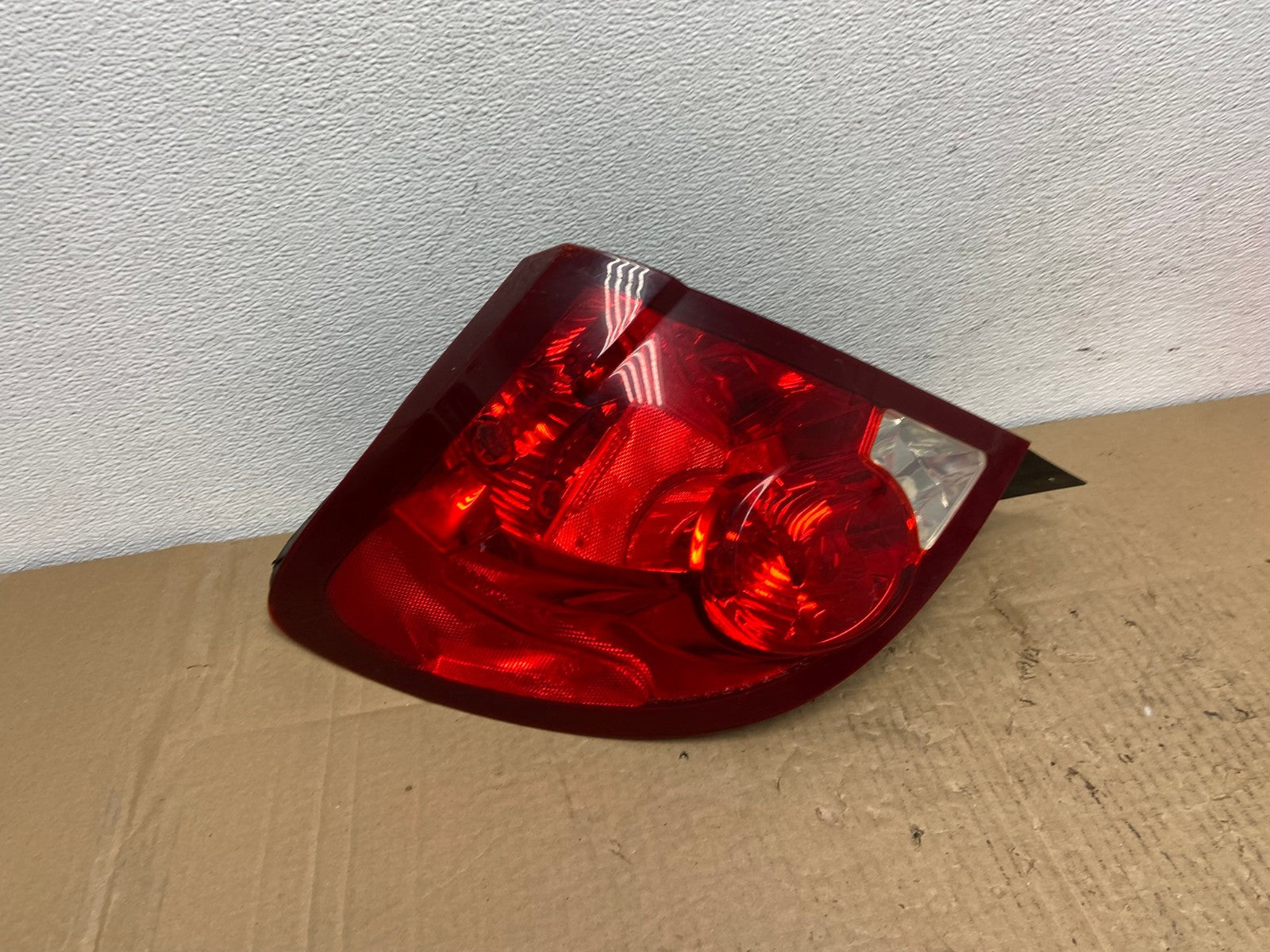 2003-2007 Saturn Ion Coupe Left Driver LH Side Tail Light Oem AC3898 LK2