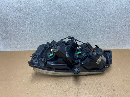 2011 to 2016 Chrysler Town and Country Right Passenger Headlight Z9360 DW4