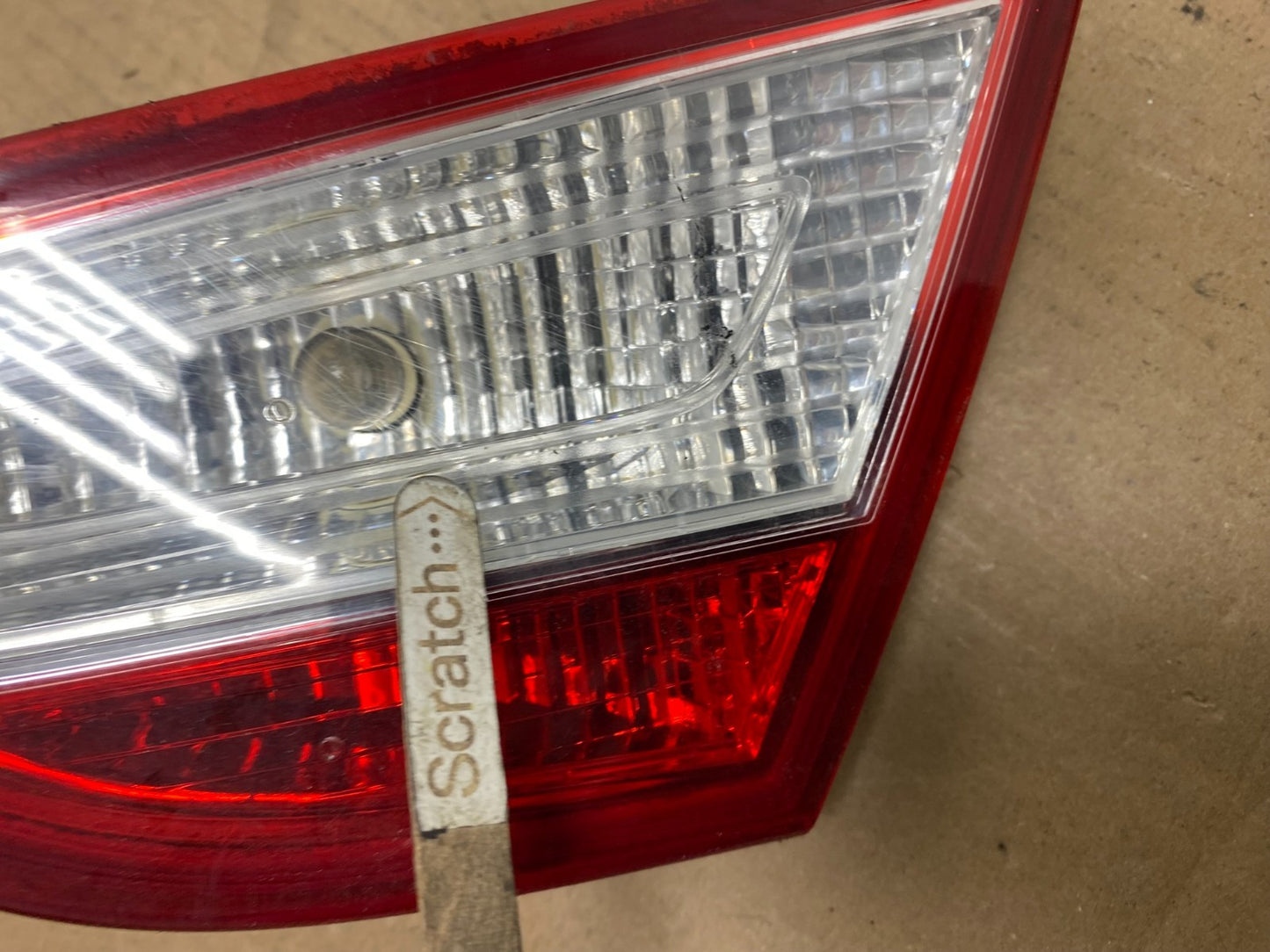 2011 to 2014 Hyundai Sonata Right Passenger Rh Inner Tail Light Oem S0301 DG3