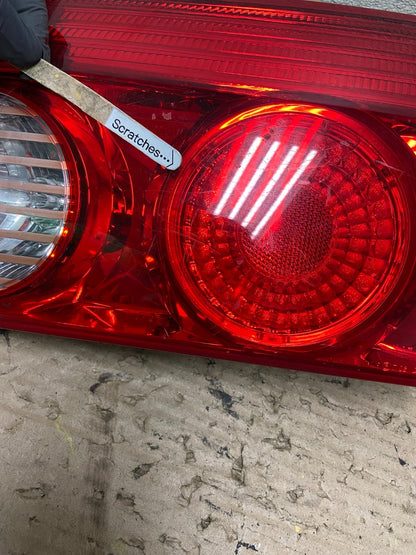 2006 to 2010 Toyota Sienna Right Passenger Side Rh Inner Tail Light  AA9806 LK3