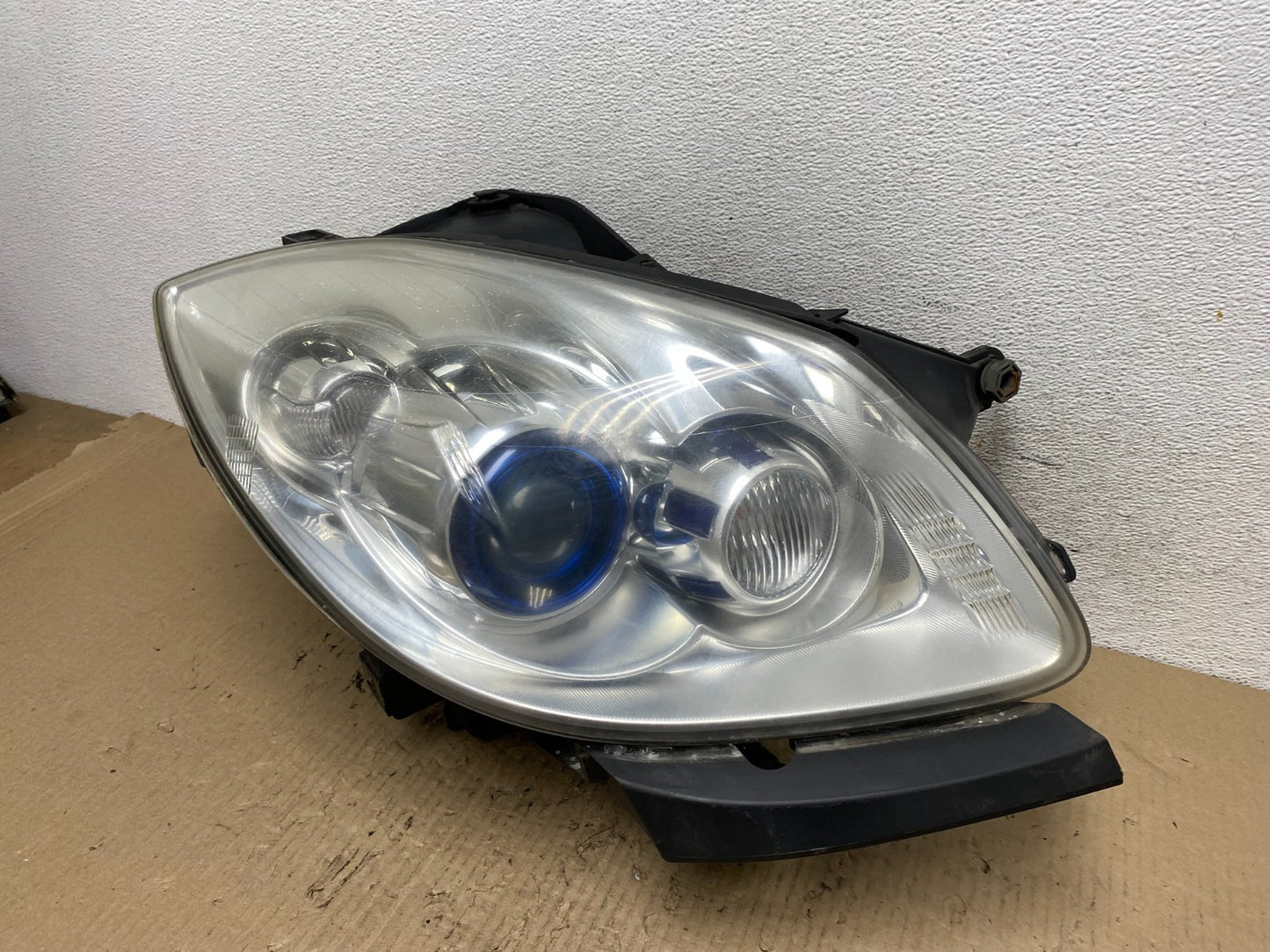2008-2012 Buick Enclave Right Passenger Headlight Xenon Hid Two Ballast AF70051