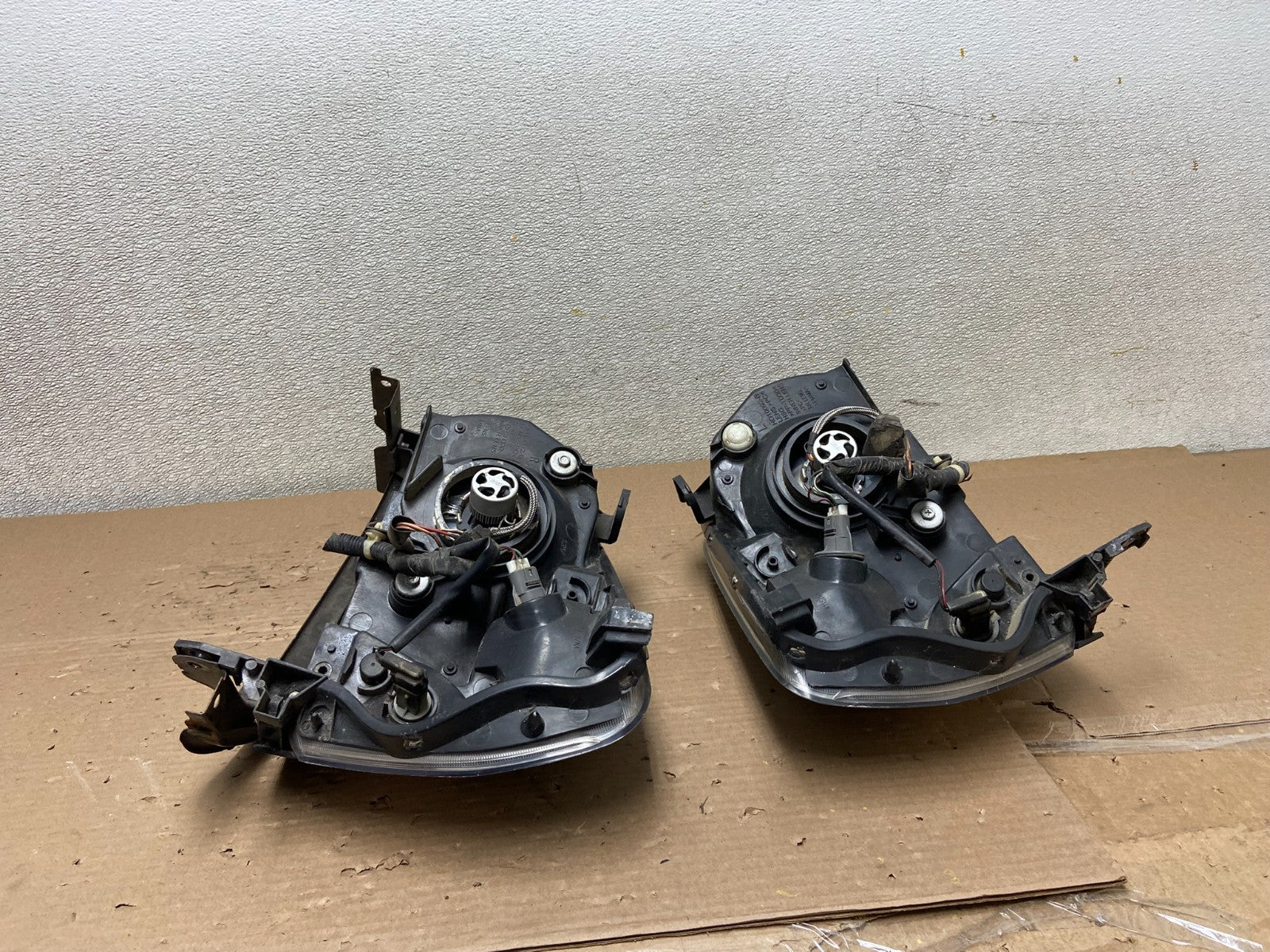 2003 2004 2005 Honda Pilot Left+Right Side Halogen Headlights AB1221 DG10