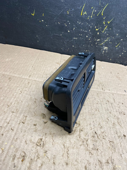 1997 to 2001 Lexus ES330 ES300 Front Center Side Air Vent Y8012  DG1