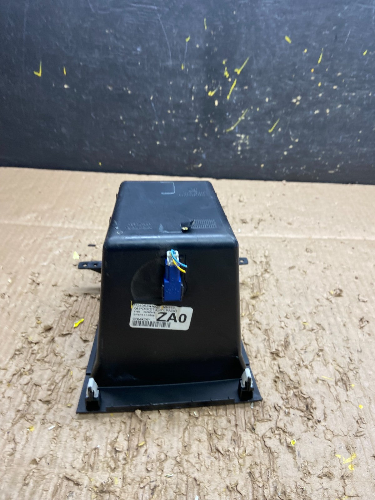 2009-2015 Honda Pilot Front Center Console Pocket Storage  OEM  v7918 DG4
