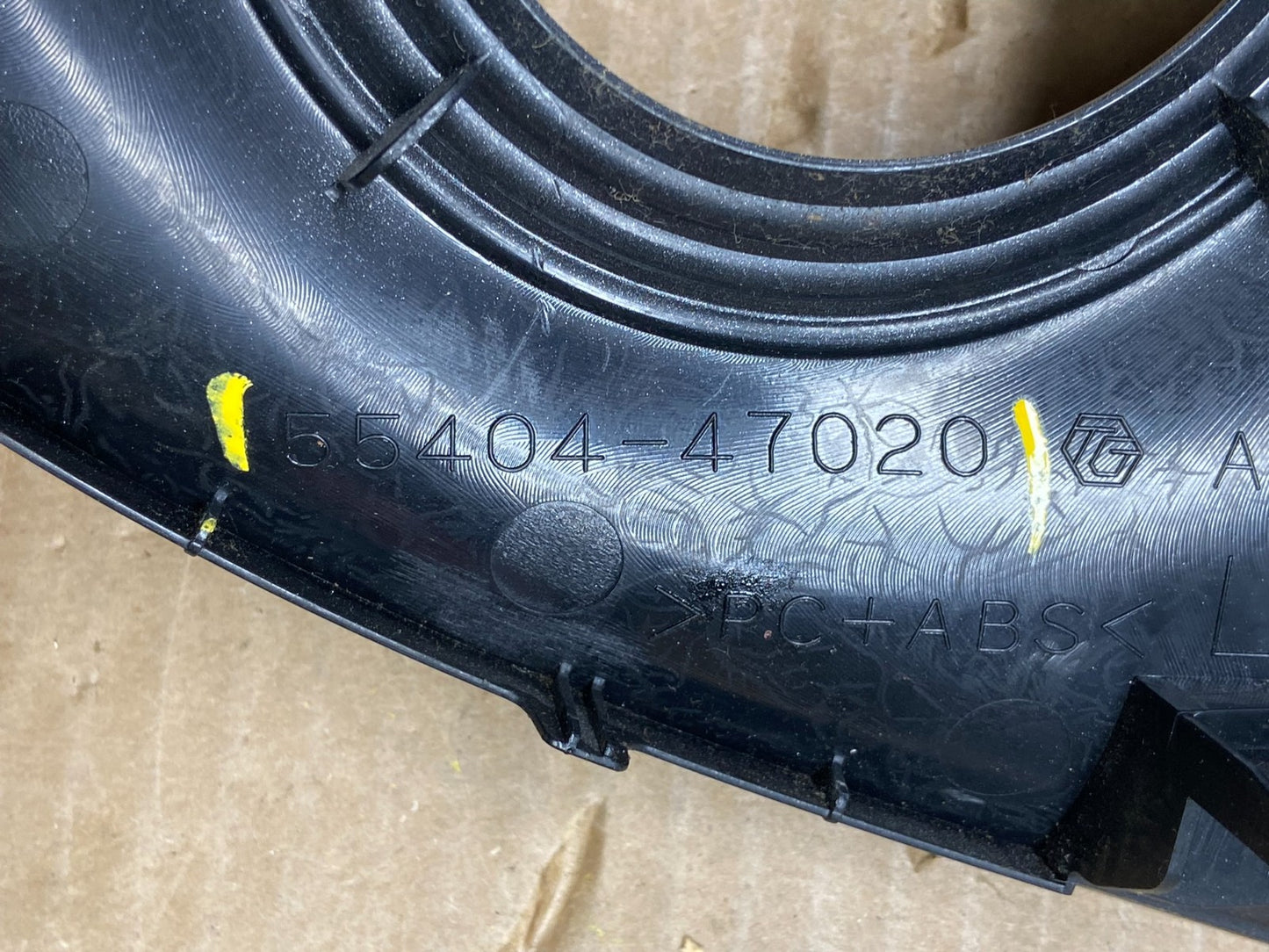 2010 to 2015 Toyota Prius 1.8L Gear Shifter Trim Panel Cover Bezel w0327 DG6