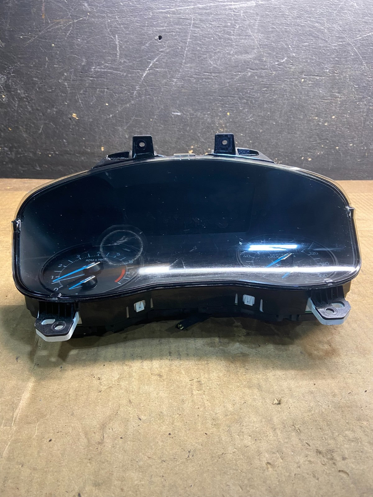 2014 2015 Ford  Explorer Speedometer Cluster Gauge Oem Y4586 DG0
