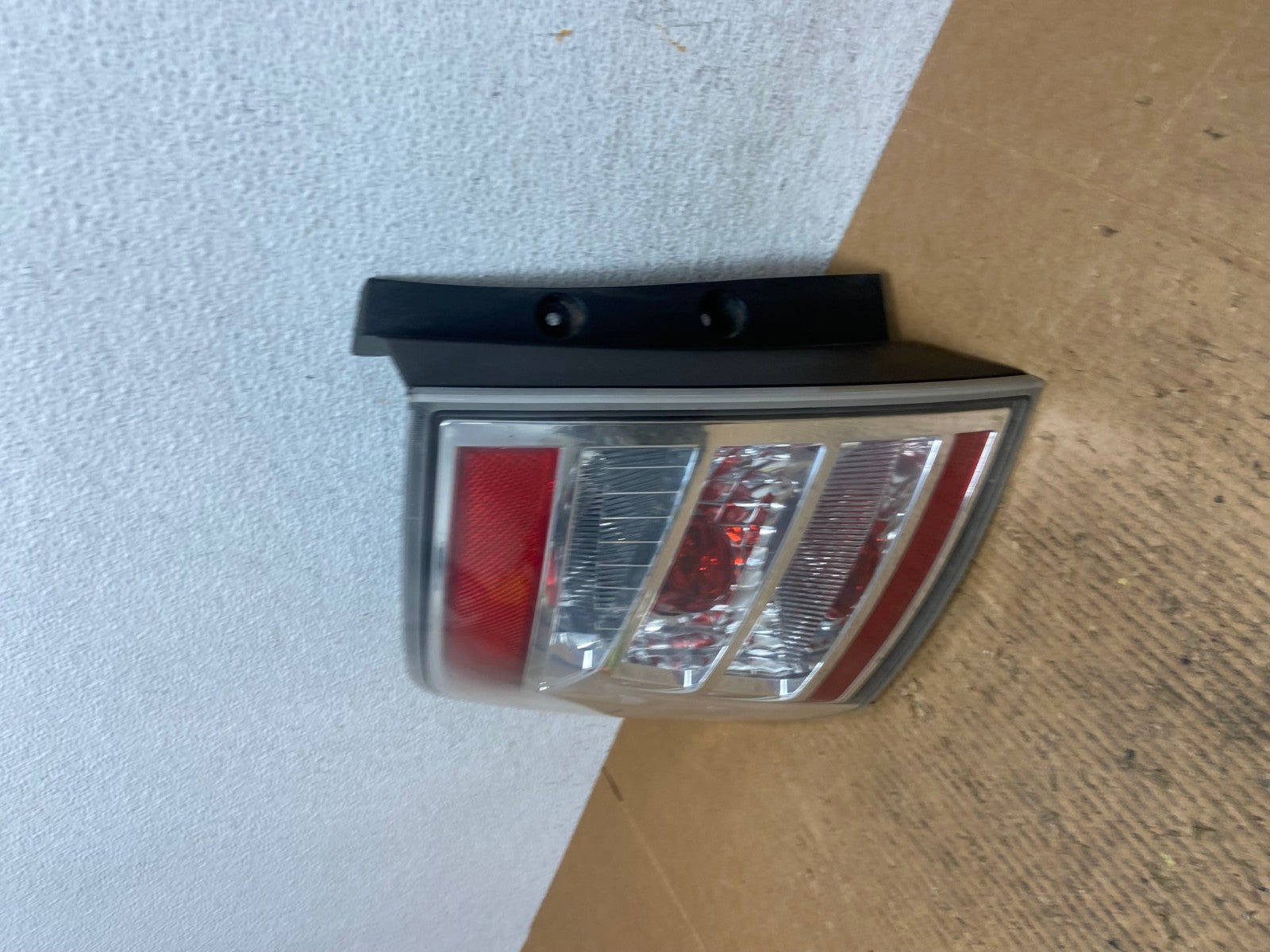 2007 to 2010 Ford Edge Tail light Left Driver Side AE1503 LK1