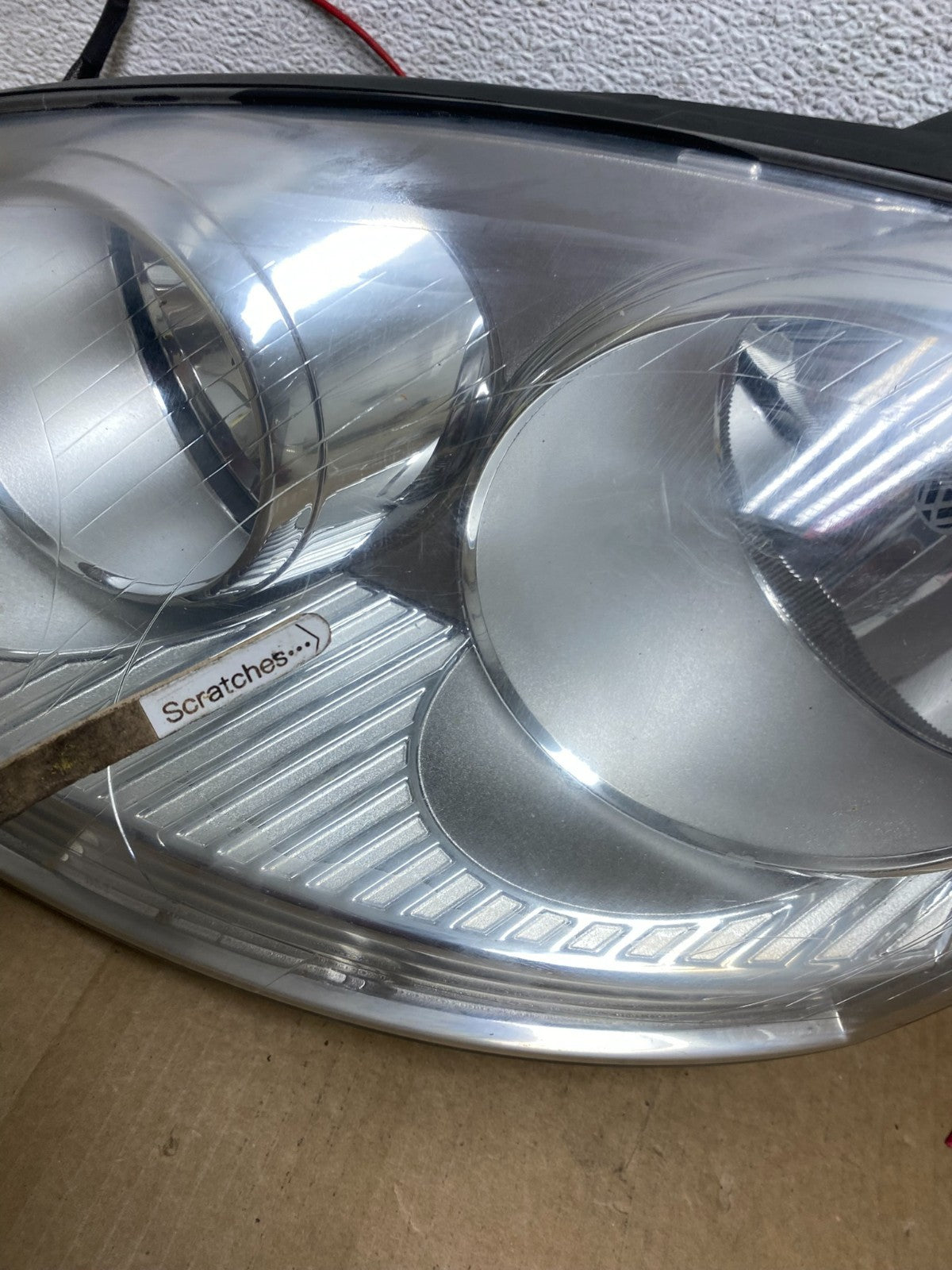 2005 to 2010 Volkswagen Jetta Left+Right Side Headlights Halogen AF9501 DW3
