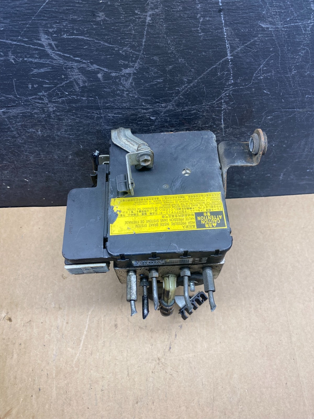 2004 - 2009 Toyota Prius ABS Brake Pump Anti Lock Module AG7224 DG0
