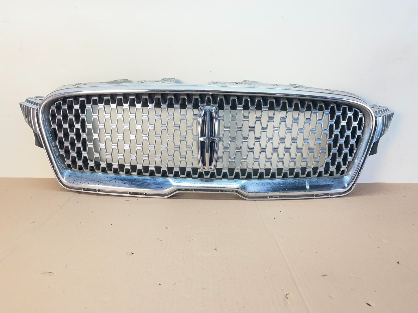 2017 to 2020 Lincoln MKZ Front Bumper Upper Grille Grill AG7664 DG0