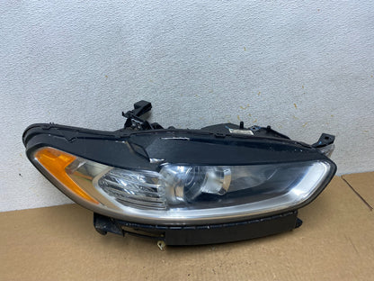 2013 to 2016 Ford Fusion Right Passenger Rh Side Headlight AI3403 DW0