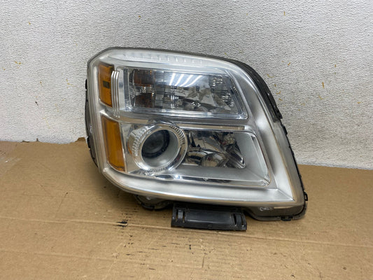 2010 to 2015 GMC Terrain Halogen Passenger Right Rh Side Headlight AH8019 LK0