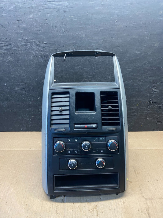 2008-2010 Dodge Grand Caravan  A/C Climate Control Unit Bezel Trim Oem Y6421 DG0