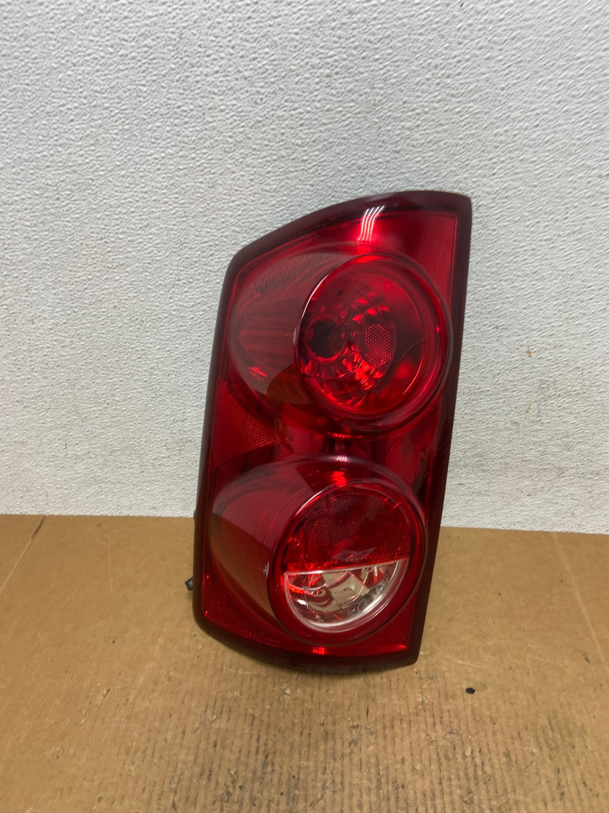 2007 - 2009 Dodge Ram 1500 2500 Left Driver Lh Side Tail Light TYC AE1394 LK0