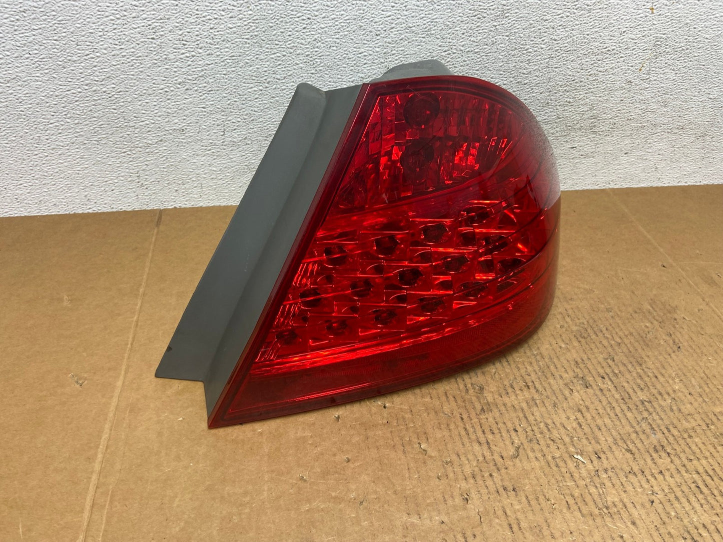 2006 - 2007 Honda Accord Right Passenger Side Tail light AE0508 LK2