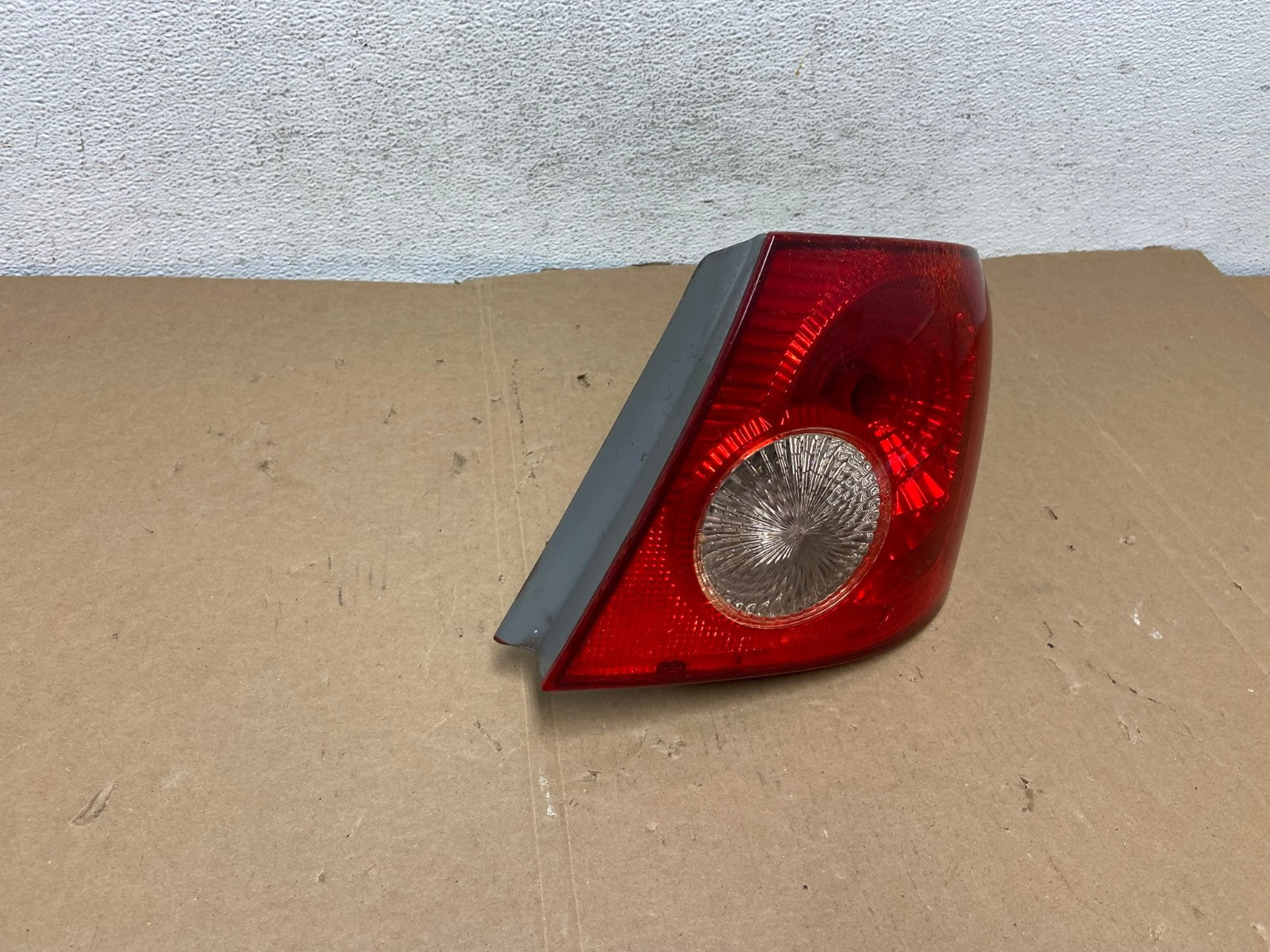 2006 - 2008 Toyota Corolla Right Passenger RH Side Tail light AD7892 LK2