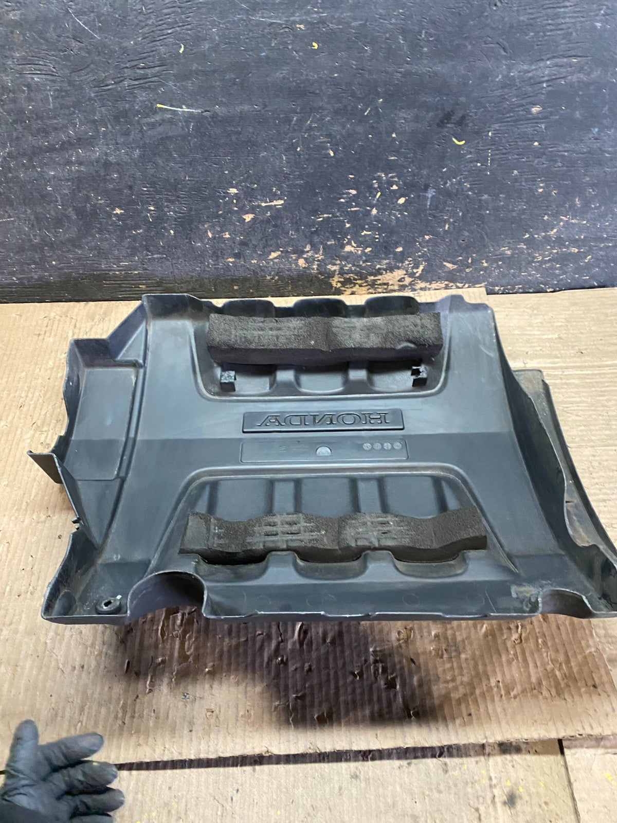 2005 to 2007 Honda Odyssey Black Engine Cover OEM W6271 DG5