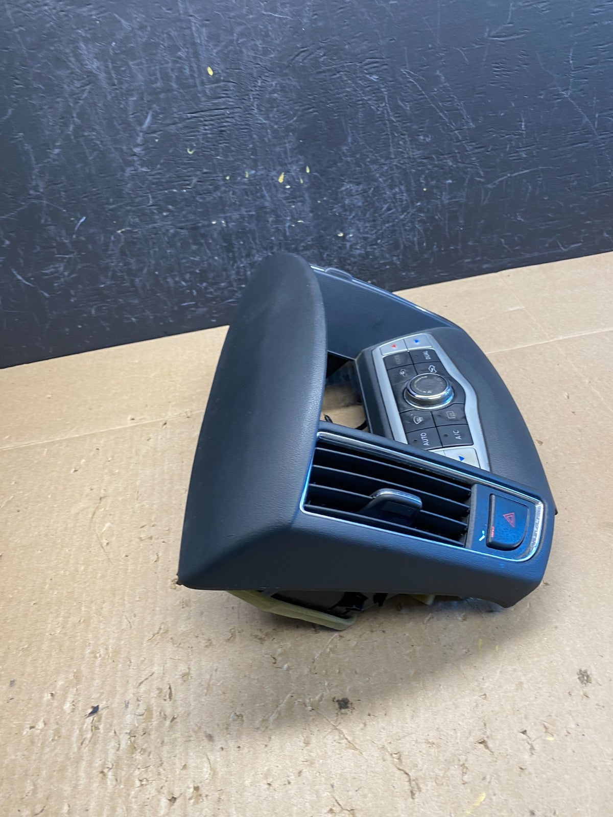 2009-2014 Nissan Maxima Center Console Climate Control Radio Bezel ac6690 DG1