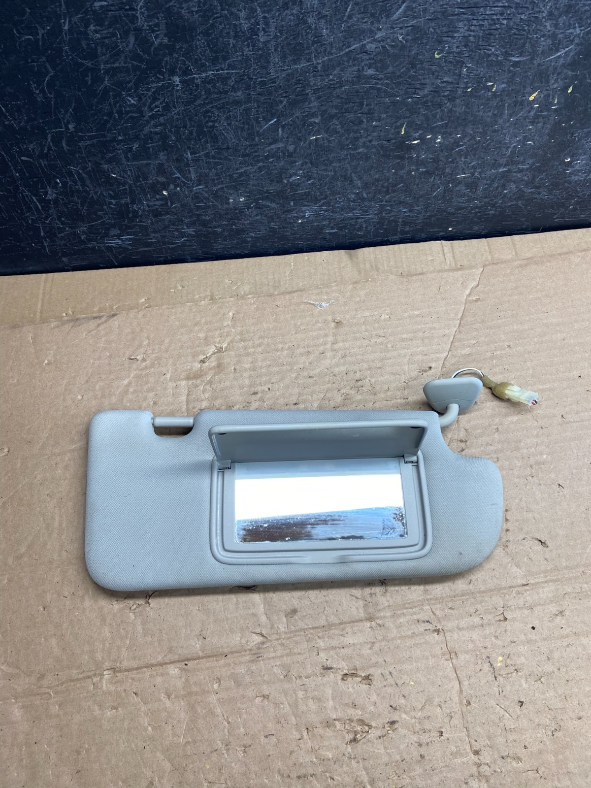 2014 to 2016 Infiniti Q50 S 3.7 Right Passenger Side Sun Visor AF23692