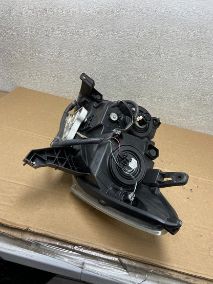 2013 to 2016 Nissan Pathfinder Right Passenger RH Side Headlight OEM AB4612 DW6