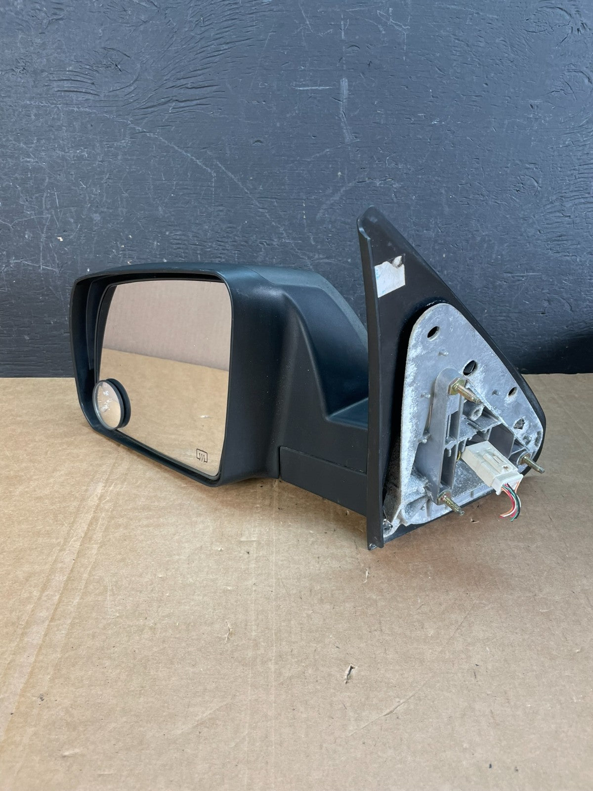 2007 to 2012 Toyota Tundra Left Driver LH Side Door View Mirror AE8341 DW2