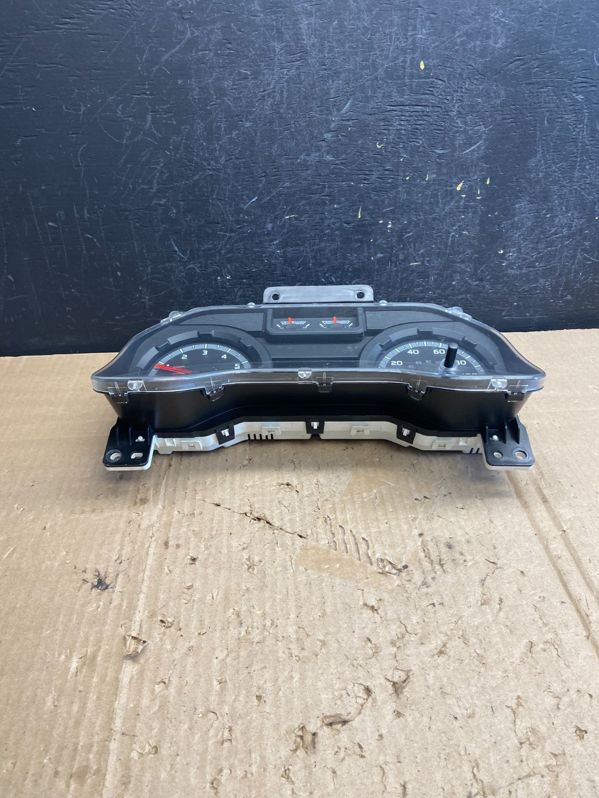 2010 Ford E150 E250 E350 Gauge Speedometer Cluster ae2015 DG4