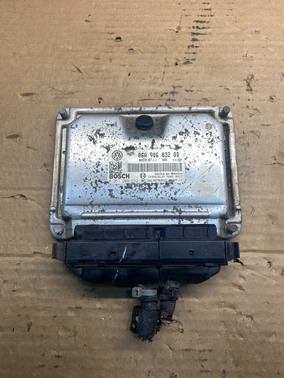 2004 2005 2006 Volkswagen Golf Engine Computer Ecu Ecm 06A906032 ad9364 DG0