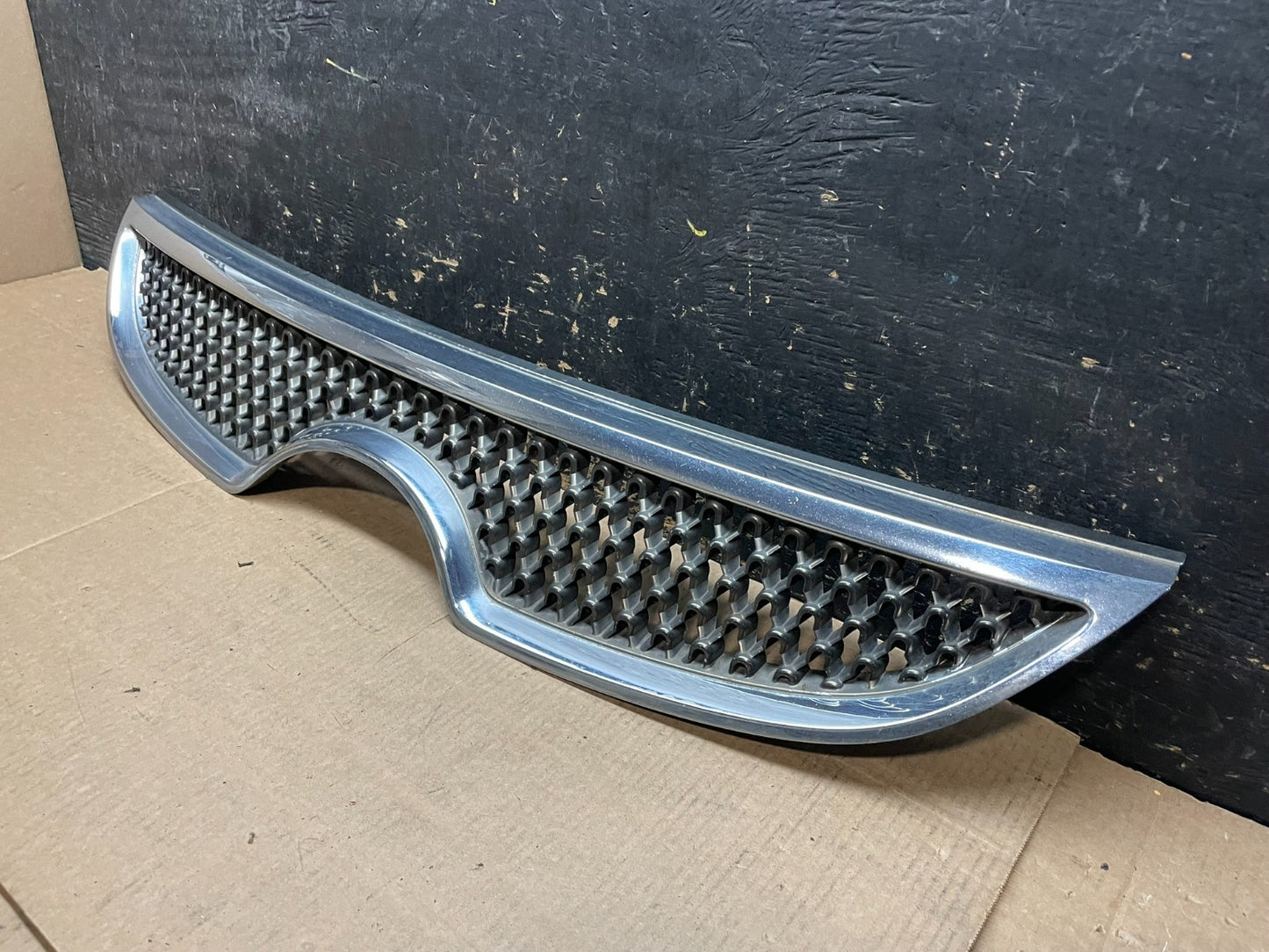 2007 to 2011 Hyundai Veracruz Chrome Grille Grill OEM y9460 DG2