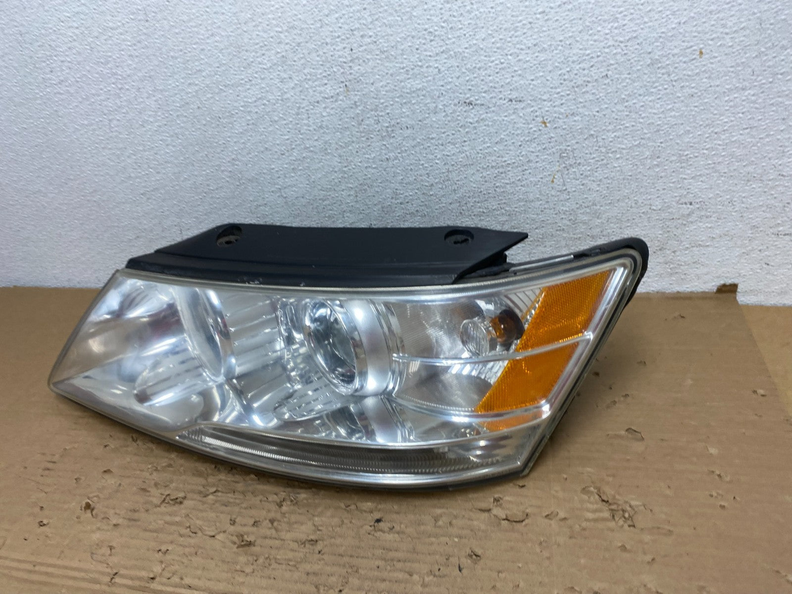 2009 - 2010 Hyundai Sonata Left Driver LH Side Headlight Halogen AD4363 DW1